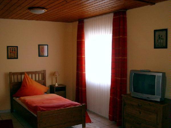 Hotel Restaurant Zur Hexe Uberherrn Экстерьер фото