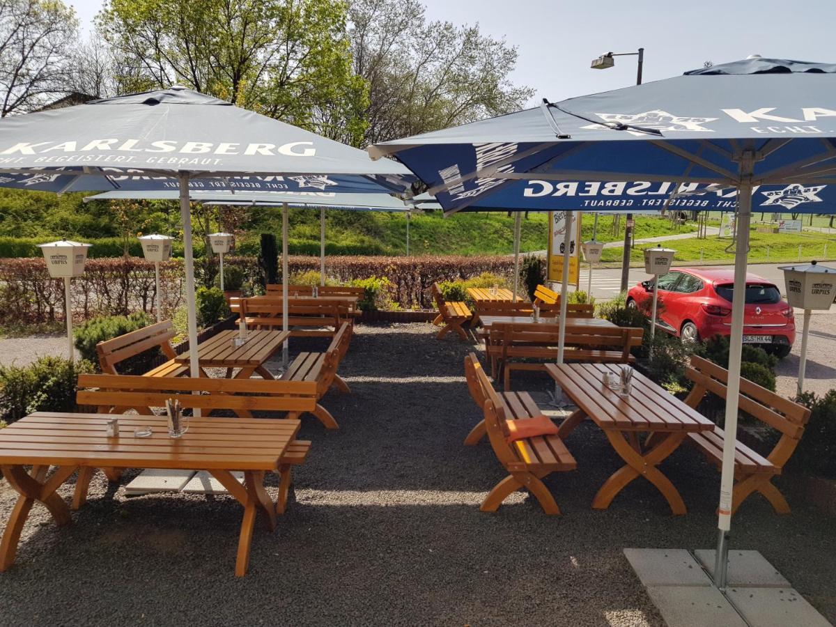 Hotel Restaurant Zur Hexe Uberherrn Экстерьер фото